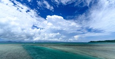 美しい海と空